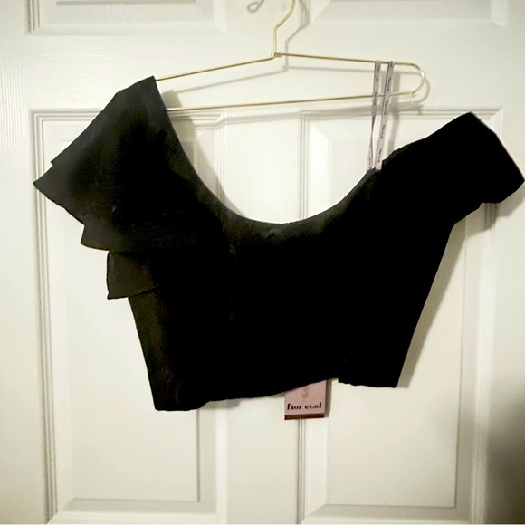 FLOR ET.AL
JACKSON RUFFLED ONE SHOULDER MOIRE CROP TOP - Picture 2 of 8